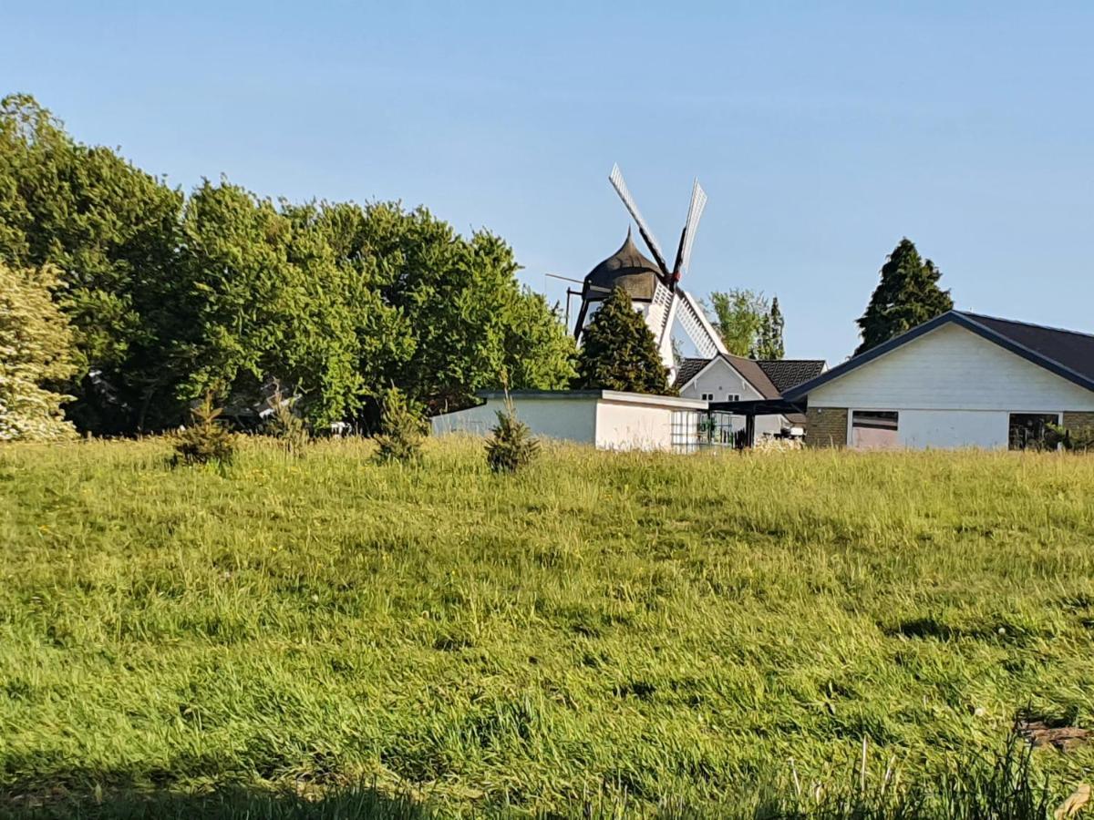Slotsgaardens Feriegard. Jels Exterior foto